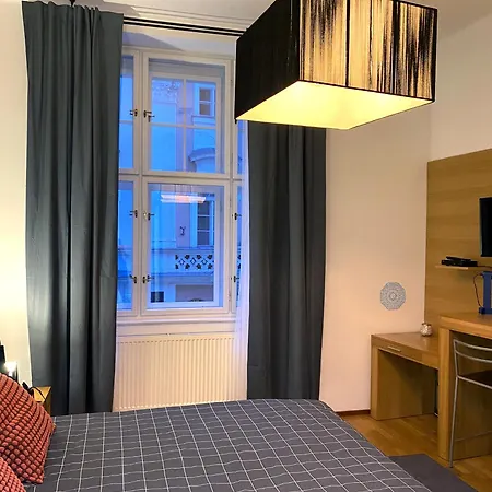 Golem B&B-2